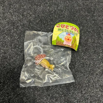 こびとづかん めじるしアクセサリー ベニキノコビト