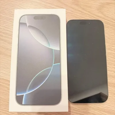 iPhone 16pro本体