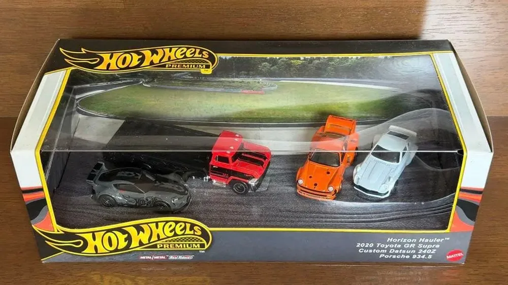 Hot Wheels Premium Horizon Hauler