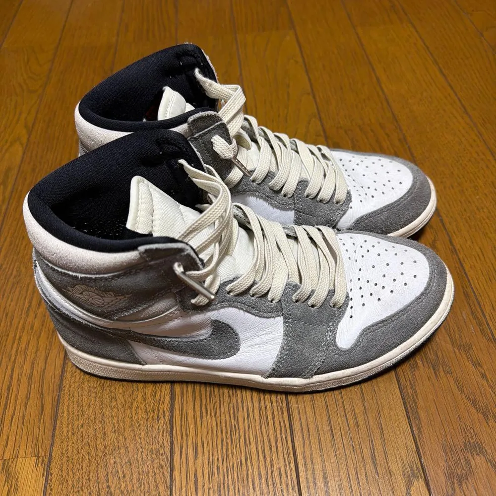 Nike ハイカットスニーカー ホワイト/グレー