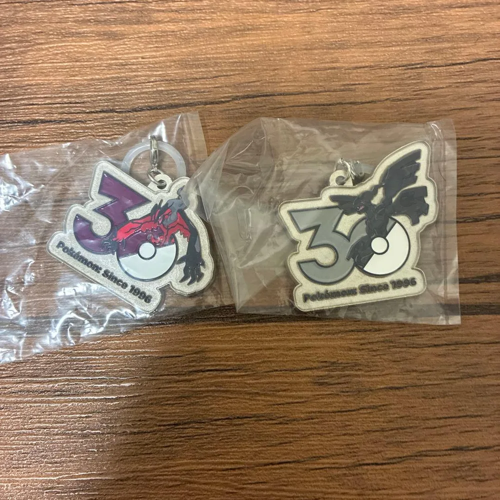 ポケモン30周年 メタルチャーム イベルタル ゼクロム