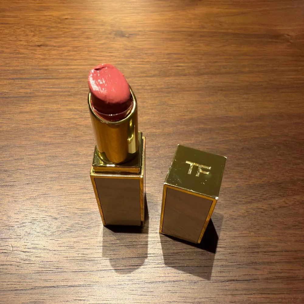 TOM FORD BEAUTY ウルトラシャインリップ 33番