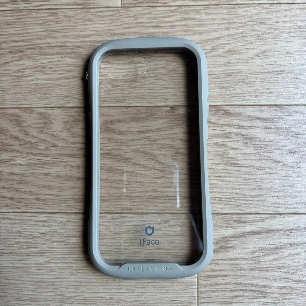 iFace Reflection iPhone16e用ケース ベージュ