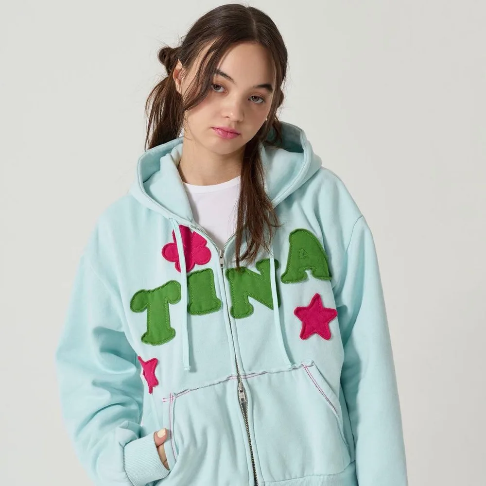 裏起毛 ロゴパッチワーク フーディー TINA:JOJUN
