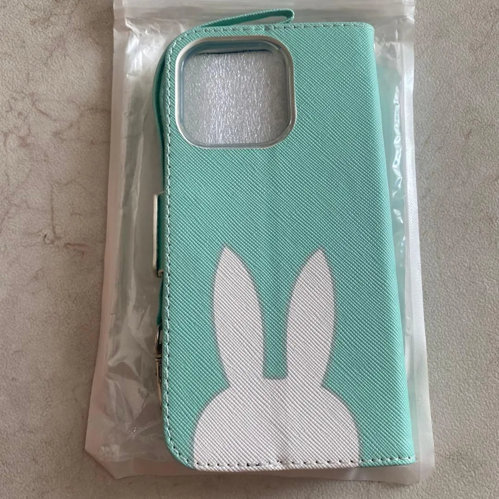 人気⭐️ iPhone 13proケース兼用 手帳型ケース かわいい