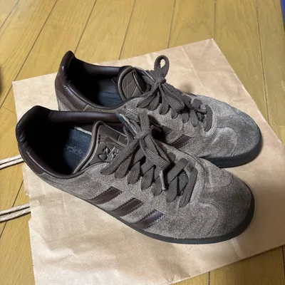 Adidas GAZELLE รองเท้าผ้าใบหนังกลับสีน้ำตาล