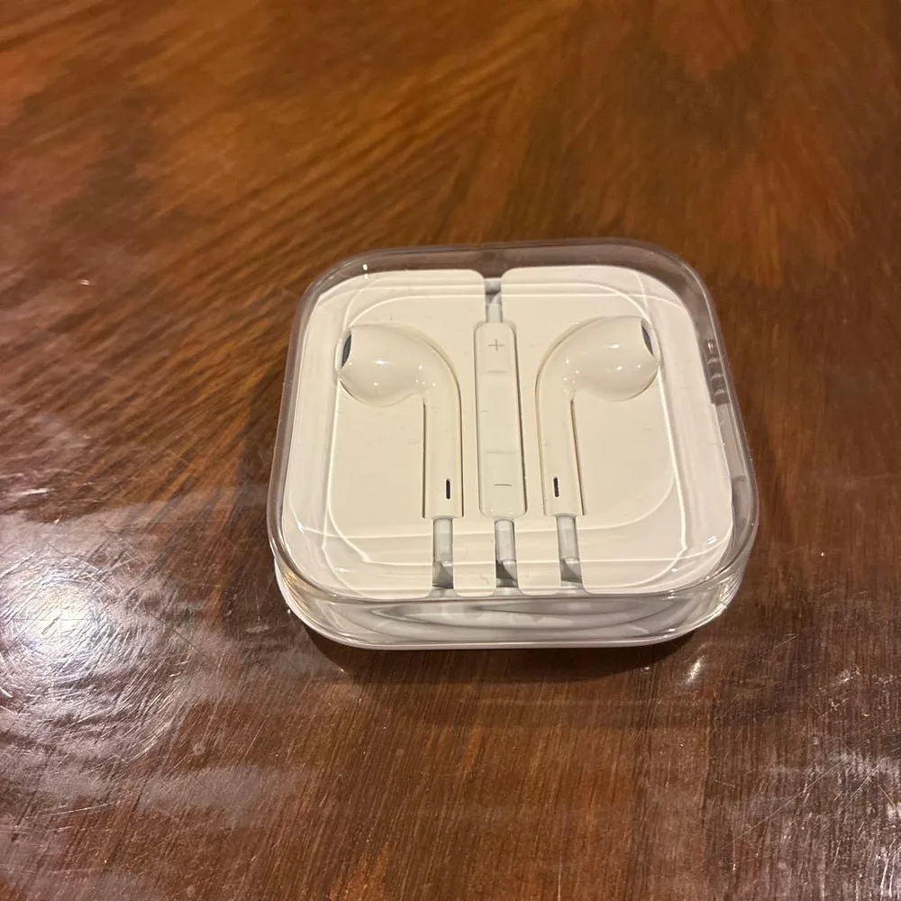iphoneイヤホン