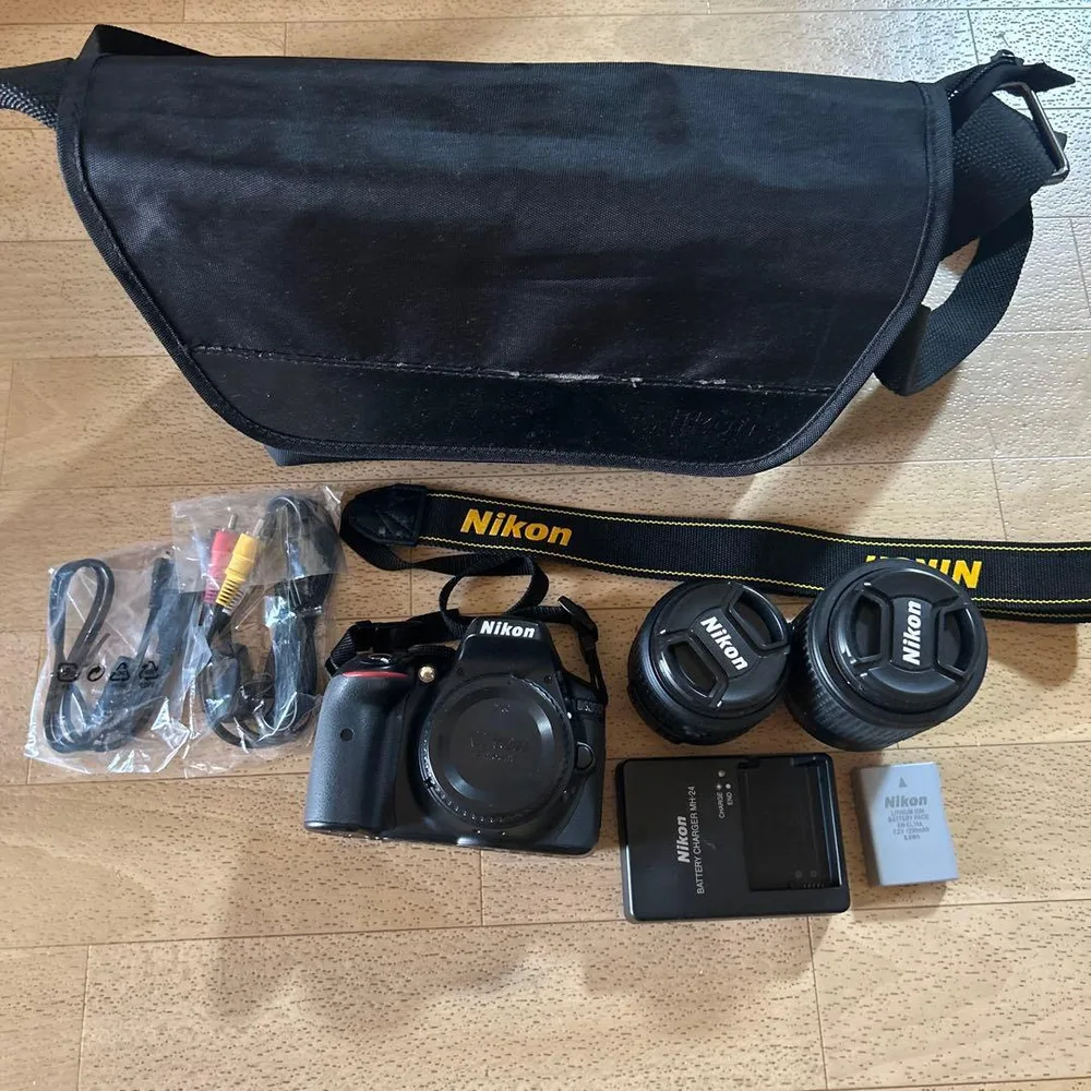 Nikon D5300 ダブルズームキット シャッター回数約6千回
