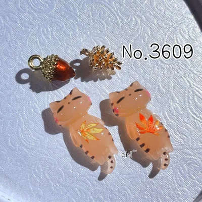 No.3609失われた野生ねこ 秋 椛 ハンドメイド パーツ チャーム
