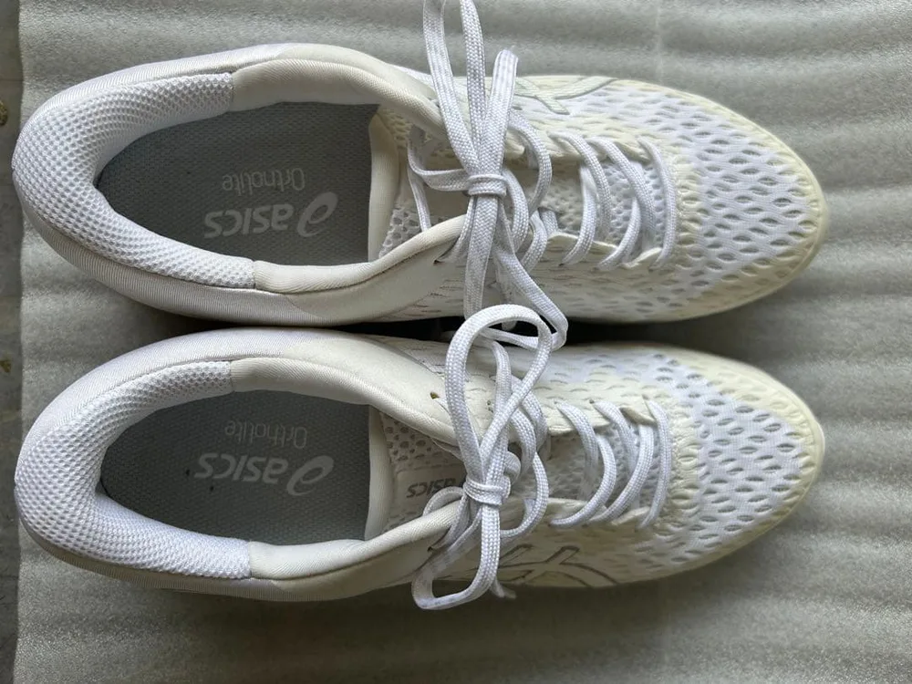 รองเท้าผ้าใบ ASICS GEL-MOOGEE สีขาว