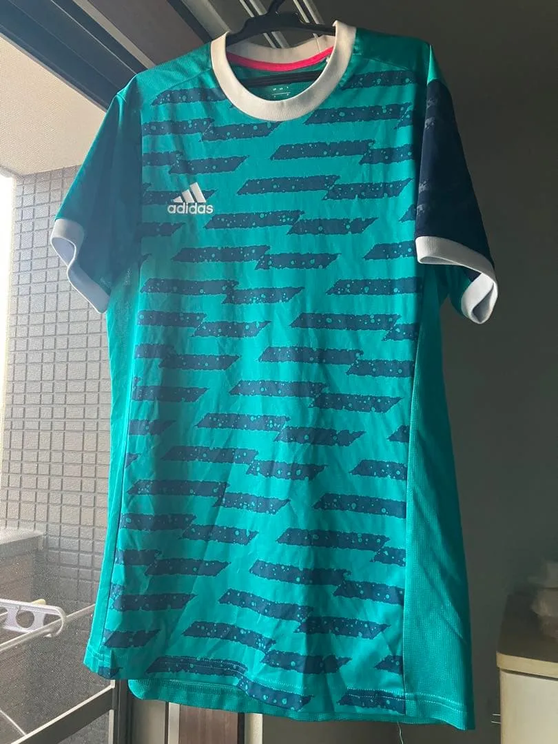 adidas サッカーウェア シャツ グリーン