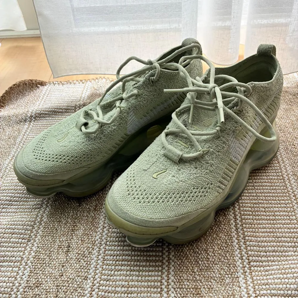 Nike Air Max Scorpion Flyknit 25 ซม