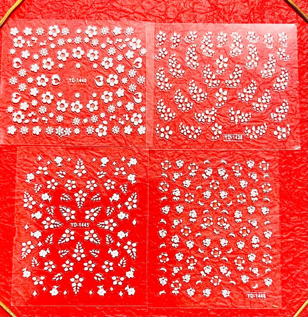 ネイルシール【4枚】ハンドメイド作品パーツ