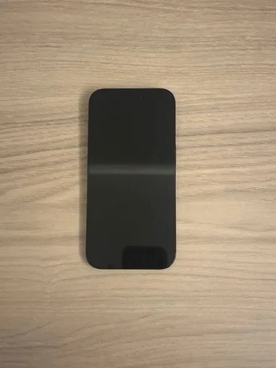 Apple iPhone 14 Pro 本体