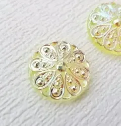 レモンイエロー ウランガラスボタン 18mm フラット型 B0811010