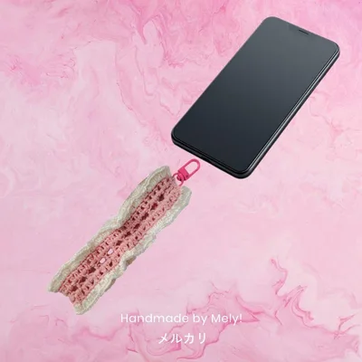 ハンドストラップ スマホストラップ かぎ針編み ハンドメイド♡フリルラメピンク