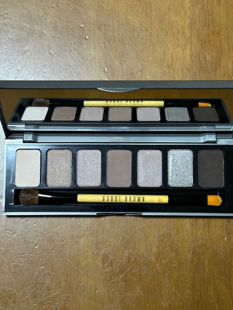 BOBBI BROWN Stonewashed nude palette