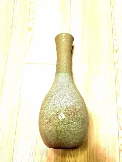 【岳】銘あり 【美品】【箱無し】灰白色 貫入(開片)蒜頭瓶 一輪挿し 花瓶