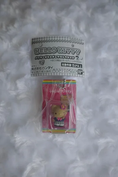 HELLO KITTY パッケージミニチュアコレクション2 日焼けギャル キティ