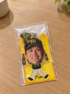 【球場限定】2026優勝記念ビールふりふりキーホルダー 伏見寅威