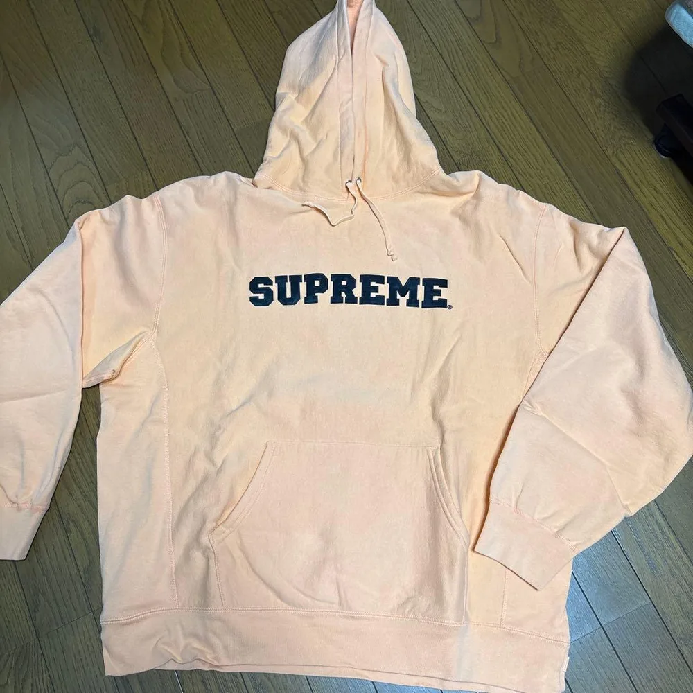 supreme パーカー