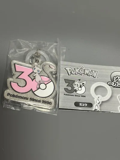 ポケモン 30周年 メタルチャームマスコット ミュウ