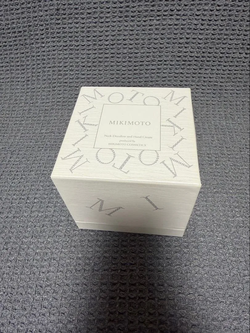 MIKIMOTO Neck-Decollete and Hand Cream