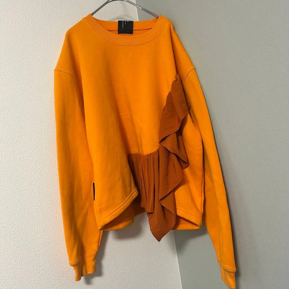 美品1% ICHI-PERCENT アシンメトリー フリル スウェット オレンジ