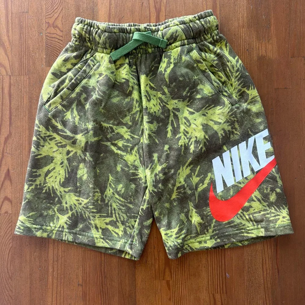 NIKE キッズ ハーフパンツ 145/63