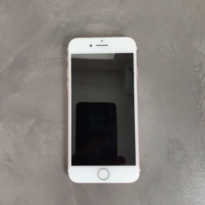 Apple iPhone ローズゴールド 本体