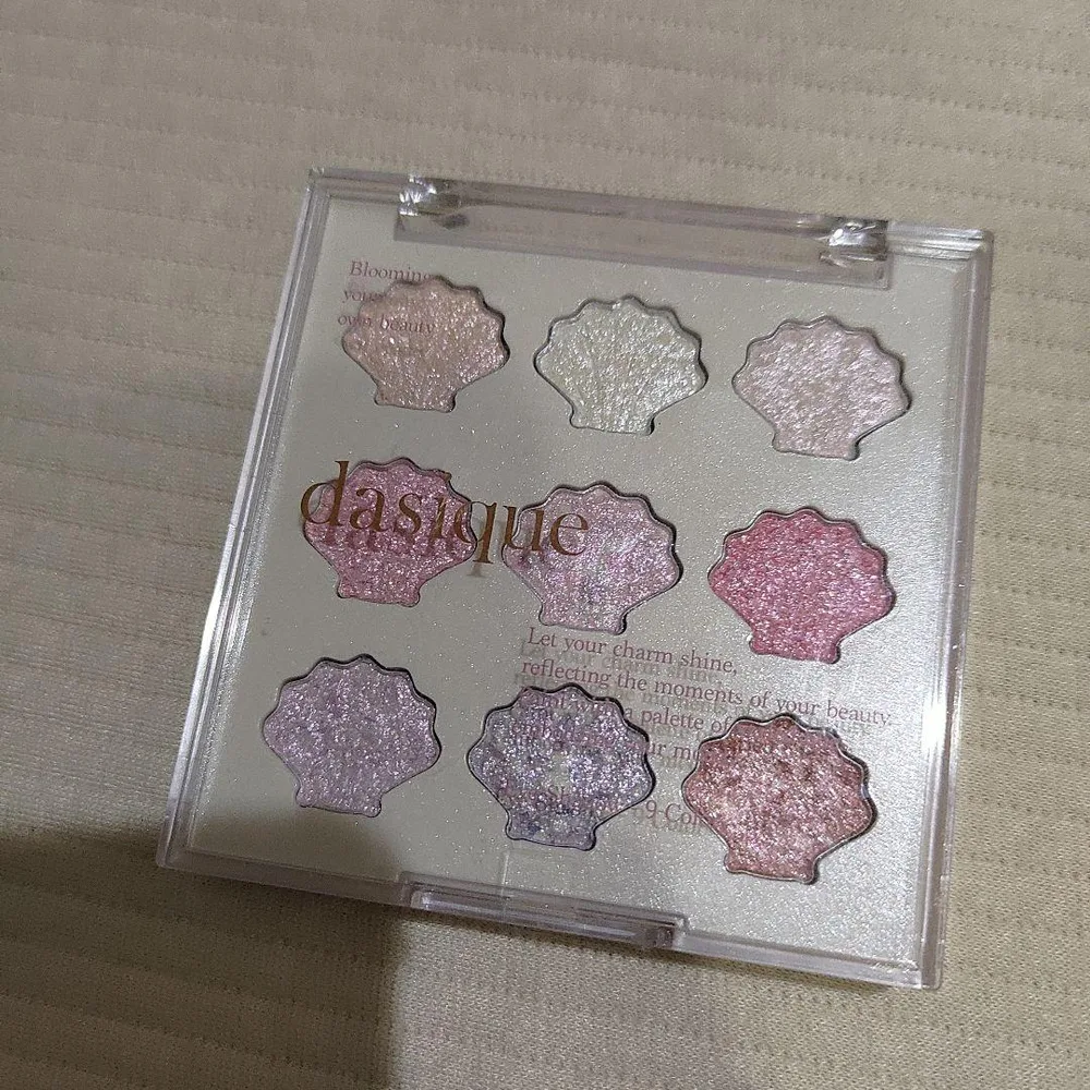 dasique アイシャドウパレット シェル