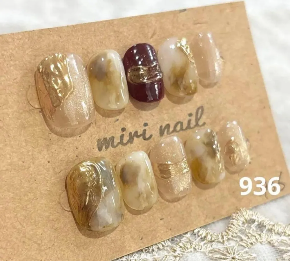 ネイルチップ 936 ベリーショートラウンド ニュアンス マグネット ミラー