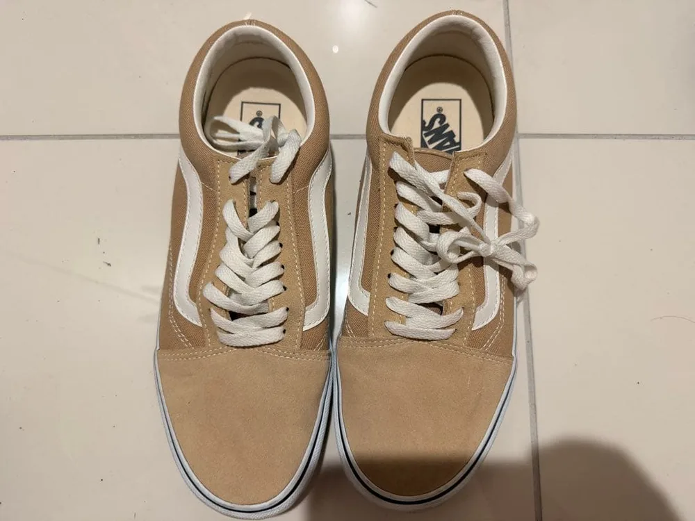 【美品】VANS スニーカー 28.0cm CALM