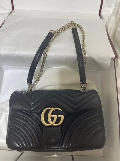 GUCCI GG Marmont Chain กระเป๋าสะพายสีดำ
