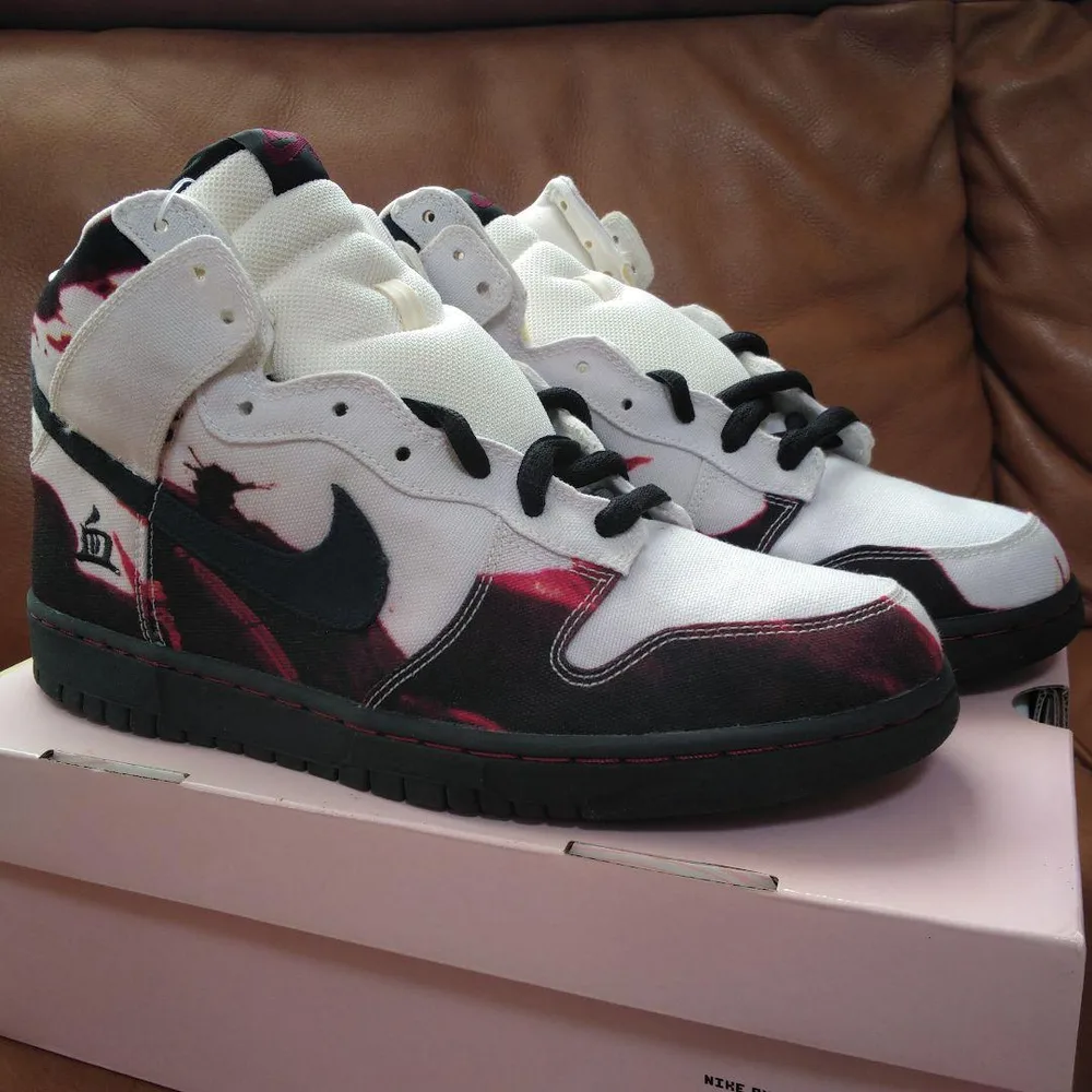 NIKE DUNK HIGH PRO SB Melvins「血」
