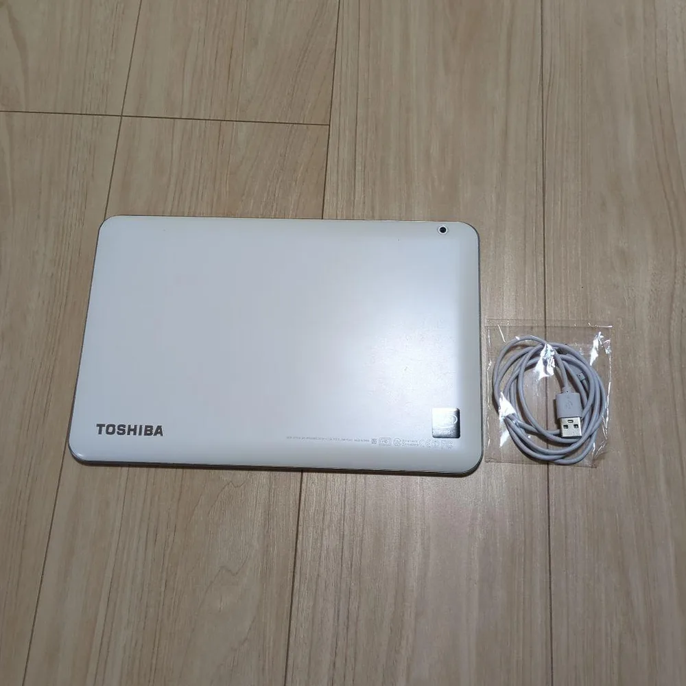 TOSHIBA A204 AT10-B 本体