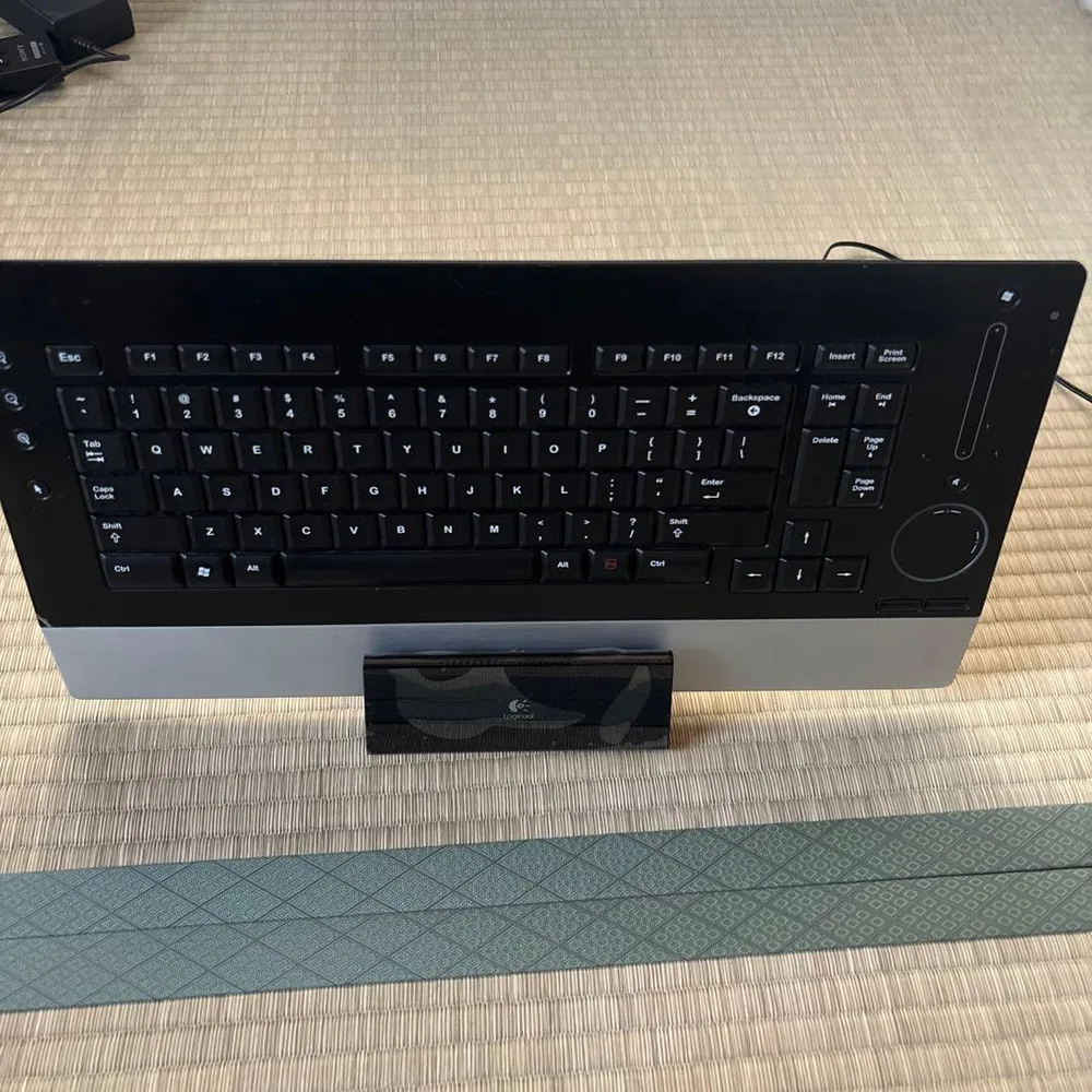 Logicool DN-1000 中古品 ワイヤレスキーボード