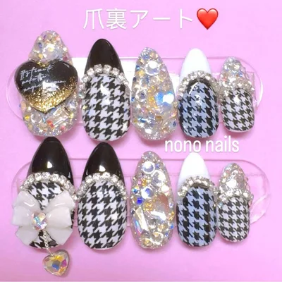 【現品のみ】ネイルチップ 千鳥格子ネイル 暗闇で光るリボン 爪裏アート