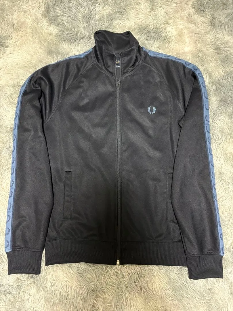 FRED PERRY トラックジャケット ブラック 、ブルーMサイズ