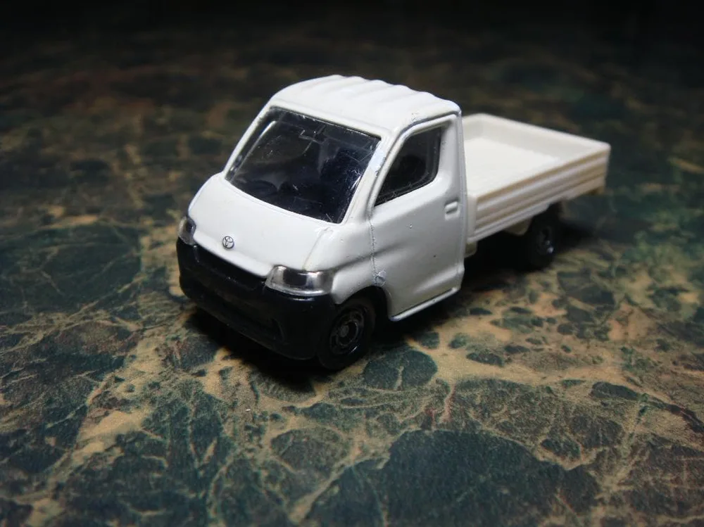 トミカ No.97トヨタ タウンエース トラック 白 2009