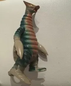 ポピー ウルトラマン サドラ ソフビ キングザウルスシリーズ 美品
