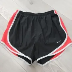 ナイキ ショートパンツ ラウンド裾 切替 S 黒 100% ランニング