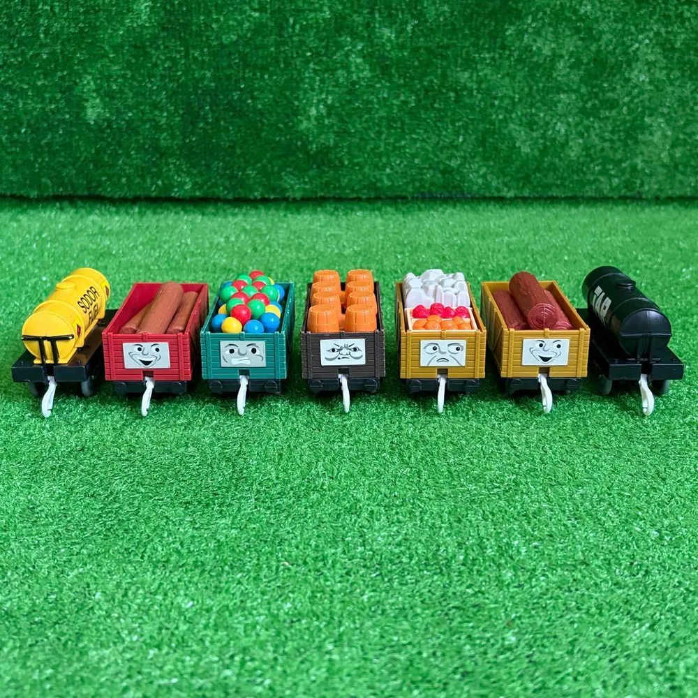 プラレール きかんしゃトーマス いじわる貨車 スクラフィー タンク 荷物 果物