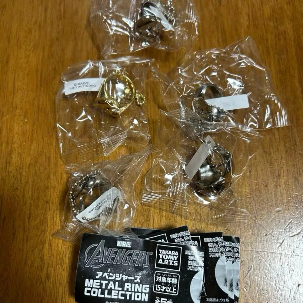 アベンジャーズ METAL RING COLLECTION 5種 ガチャ