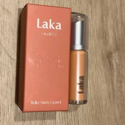開封済 Laka バルキーマットリップスティック 410 Bold Berry