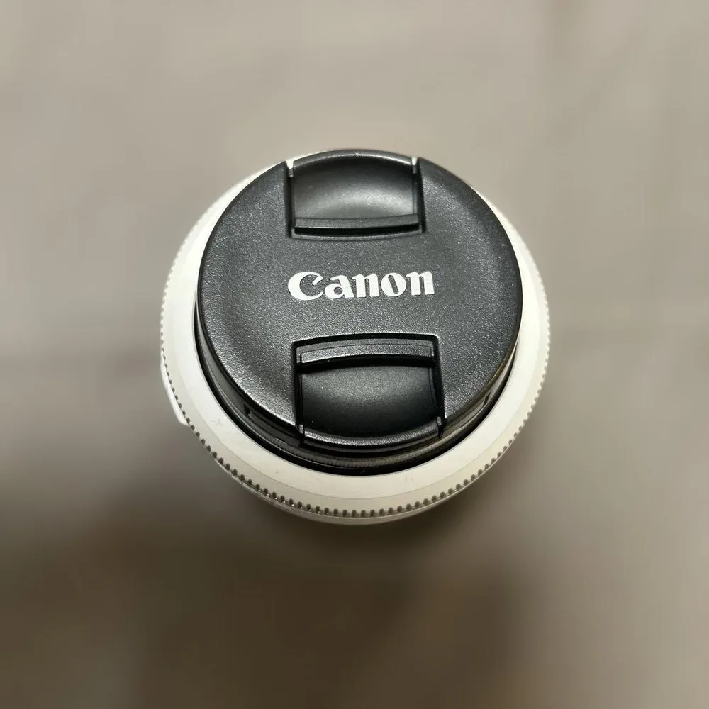 美品 canon 単焦点レンズ EF 40mm
