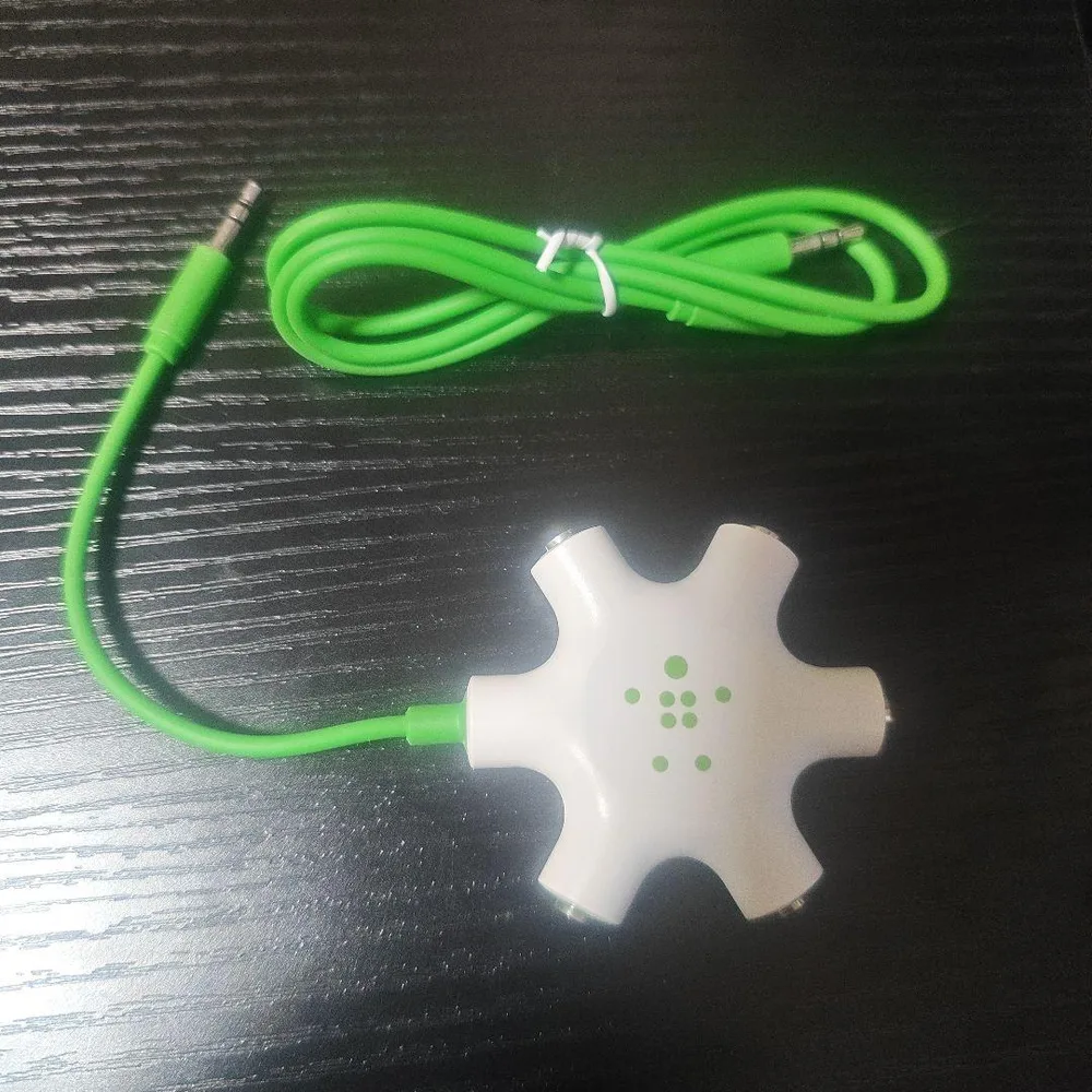 Belkin マルチイヤホンスプリッター F8Z274btGRN