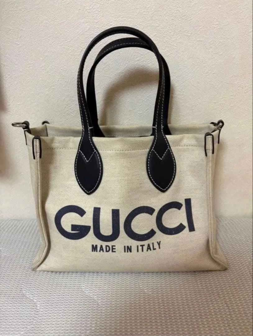 กระเป๋าสะพายผ้าแคนวาส GUCCI 2way