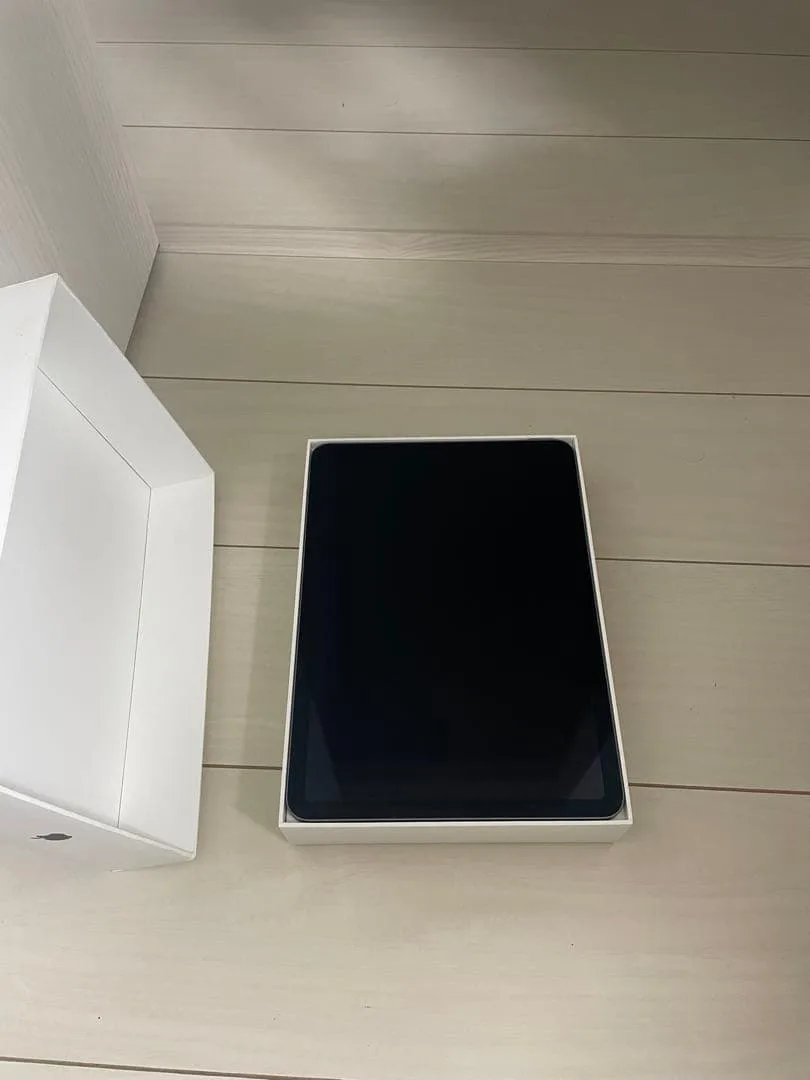 iPad Air 5thアクティベーションロック解除不可 ジャンク品 部品取り