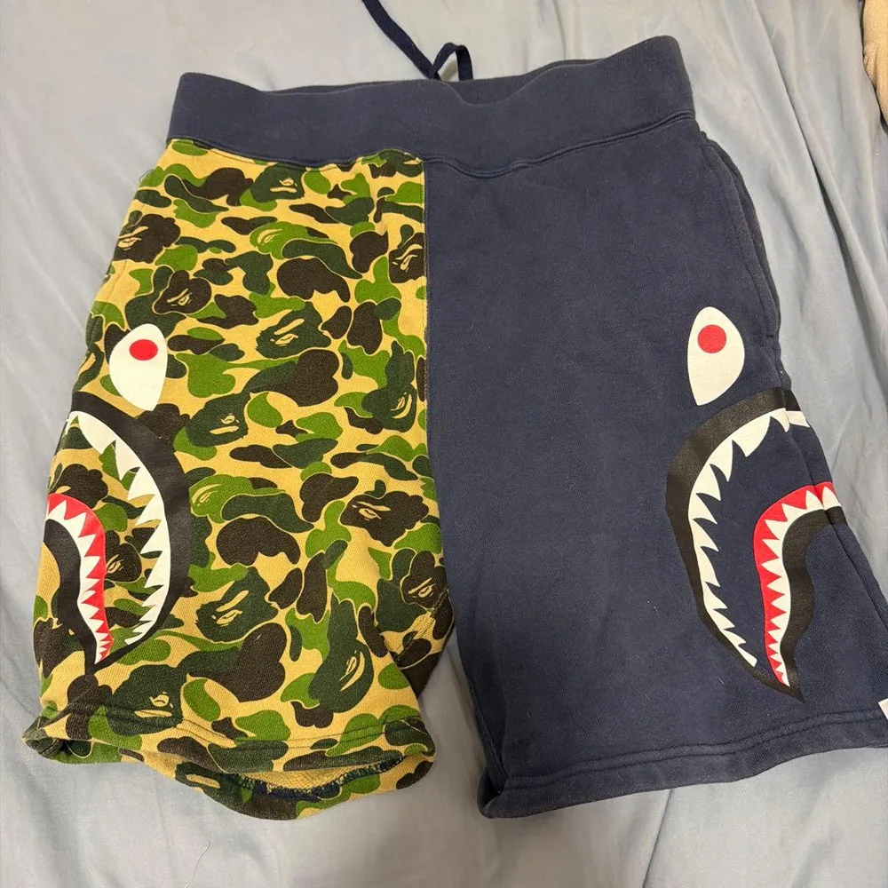 A BATHING APE シャーク ハーフパンツ M